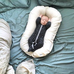 Snuggle me organics lounger